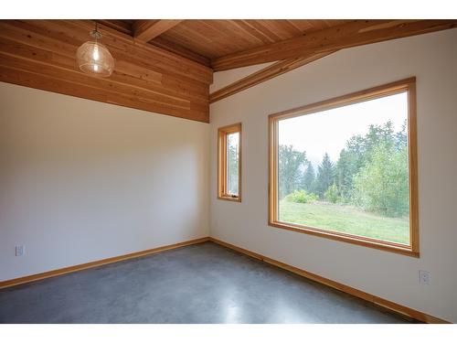 3439 Cazakoff Road, Nelson, BC - Indoor Photo Showing Other Room