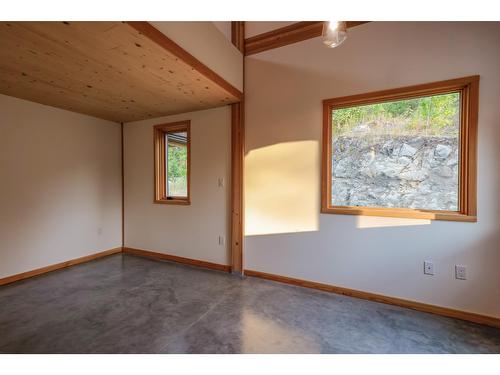 3439 Cazakoff Road, Nelson, BC - Indoor Photo Showing Other Room