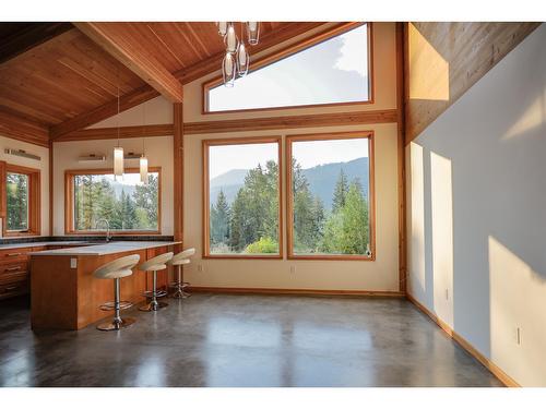 3439 Cazakoff Road, Nelson, BC - Indoor Photo Showing Other Room