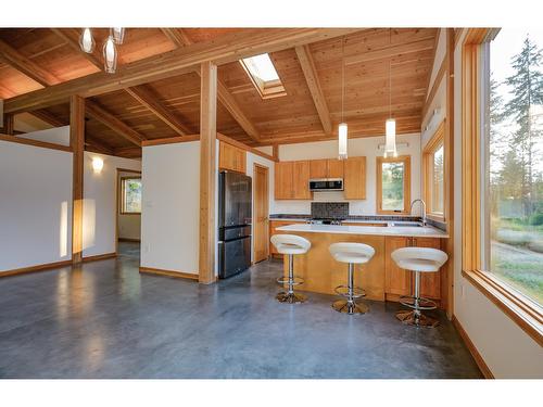 3439 Cazakoff Road, Nelson, BC - Indoor Photo Showing Kitchen