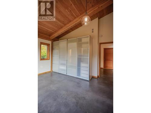 3439 Cazakoff  Road, Nelson, BC - Indoor