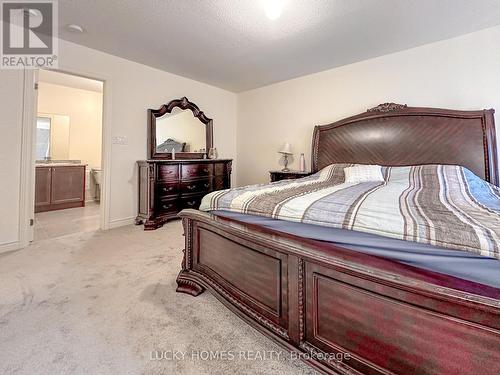 1213 Drinkle Crescent, Oshawa (Eastdale), ON - Indoor Photo Showing Bedroom