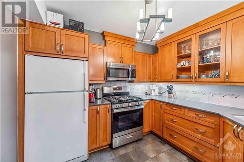 8 Beckington Private, Ottawa, ON - Indoor Photo Showing Kitchen