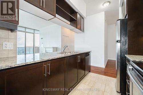 3404 - 80 Absolute Avenue, Mississauga (City Centre), ON - Indoor Photo Showing Kitchen With Upgraded Kitchen