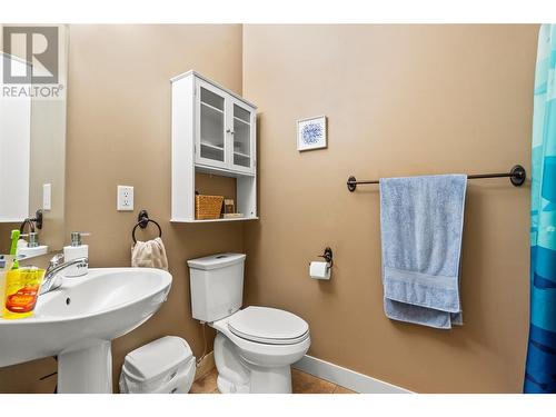 1011 Mt. Ida Drive, Vernon, BC - Indoor Photo Showing Bathroom