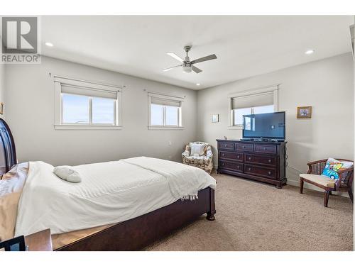 1011 Mt. Ida Drive, Vernon, BC - Indoor Photo Showing Bedroom