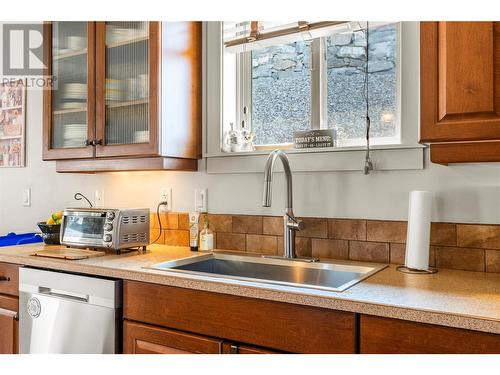 1011 Mt. Ida Drive, Vernon, BC - Indoor Photo Showing Kitchen With Double Sink