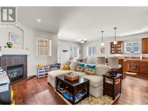 1011 Mt. Ida Drive, Vernon, BC - Indoor Photo Showing Living Room With Fireplace