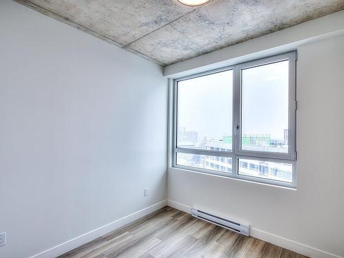 Master bedroom - 813-5050 Boul. De L'Assomption, Montréal (Rosemont/La Petite-Patrie), QC - Indoor Photo Showing Other Room