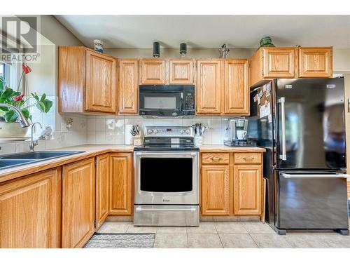 43 Kingfisher Drive, Penticton, BC - Indoor Photo Showing Kitchen With Double Sink