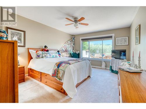 43 Kingfisher Drive, Penticton, BC - Indoor Photo Showing Bedroom