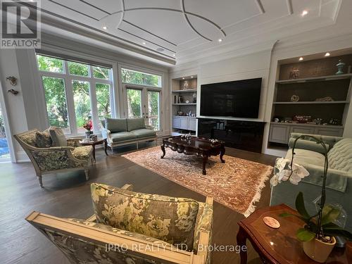 52B Citation Drive, Toronto, ON - Indoor Photo Showing Living Room