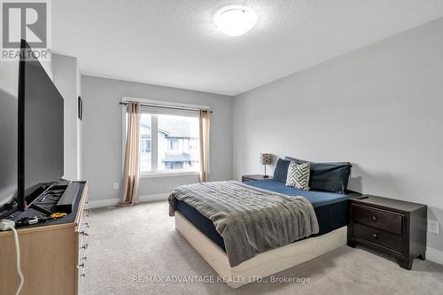 92 - 2070 Meadowgate Boulevard, London, ON - Indoor Photo Showing Bedroom