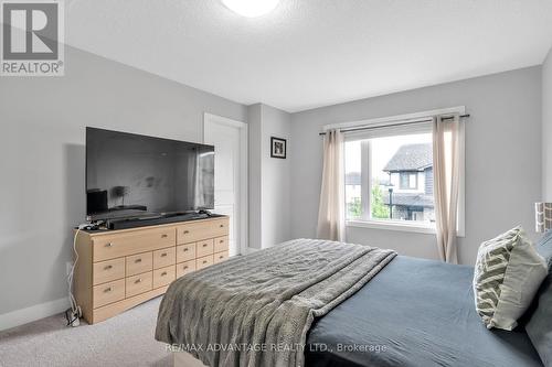 92 - 2070 Meadowgate Boulevard, London, ON - Indoor Photo Showing Bedroom