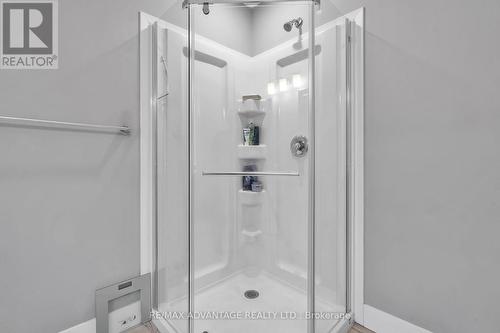 92 - 2070 Meadowgate Boulevard, London, ON - Indoor Photo Showing Bathroom