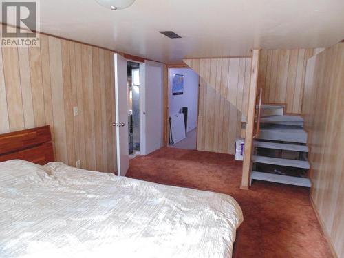 2521 6Th  Avenue, Castlegar, BC - Indoor Photo Showing Bedroom