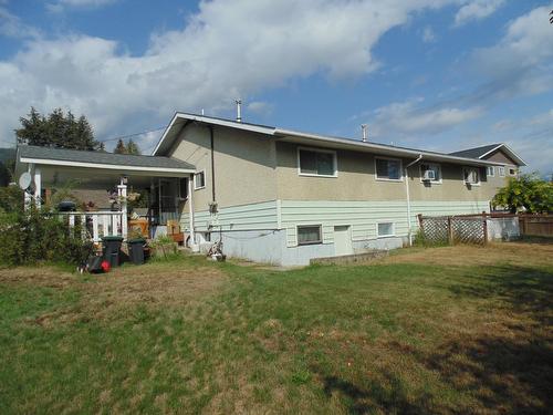 2521 6Th Avenue, Castlegar, BC - Outdoor With Deck Patio Veranda