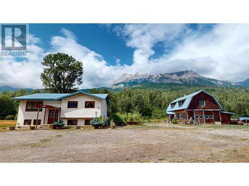 2087 3 Highway, Fernie, BC - Outdoor