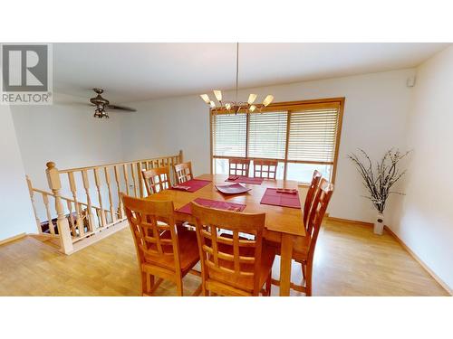 2087 3 Highway, Fernie, BC - Indoor Photo Showing Dining Room