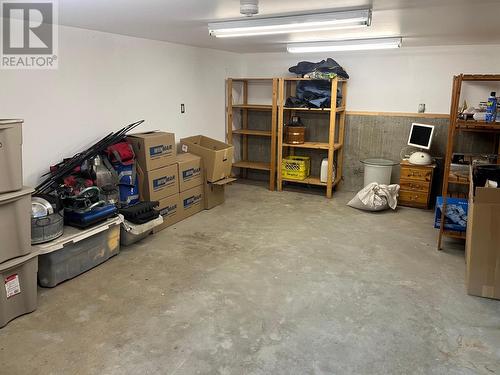 2087 3 Highway, Fernie, BC - Indoor Photo Showing Garage