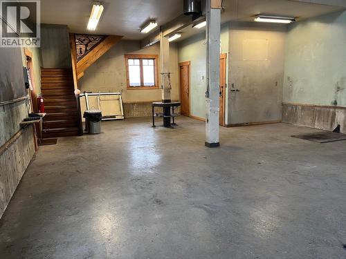2087 3 Highway, Fernie, BC - Indoor