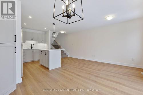 27 Margaret Graham Terrace, Smiths Falls, ON - Indoor Photo Showing Kitchen