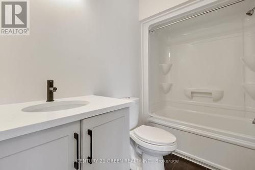 27 Margaret Graham Terrace, Smiths Falls, ON - Indoor Photo Showing Bathroom