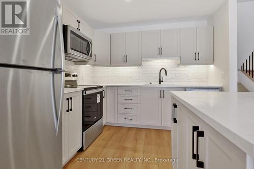 27 Margaret Graham Terrace, Smiths Falls, ON - Indoor Photo Showing Kitchen With Upgraded Kitchen