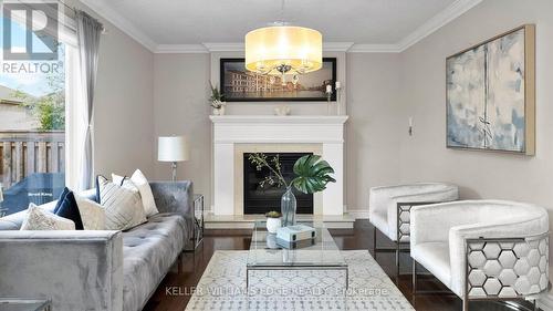 21 Haskins Court, Hamilton (Red Hill), ON - Indoor Photo Showing Living Room With Fireplace