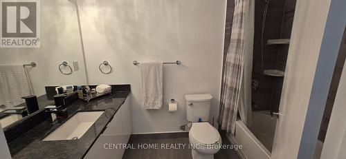 210 - 2910 Highway 7 Road W, Vaughan, ON - Indoor Photo Showing Bathroom