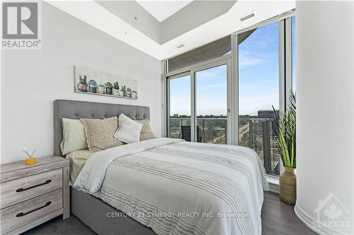 1002 - 805 Carling Avenue, Ottawa, ON - Indoor Photo Showing Bedroom