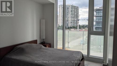 302 - 3900 Confederation Parkway, Mississauga (City Centre), ON - Indoor Photo Showing Bedroom