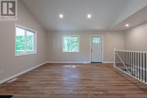 11 Dunchurch Estates Road, Whitestone, ON - Indoor Photo Showing Other Room