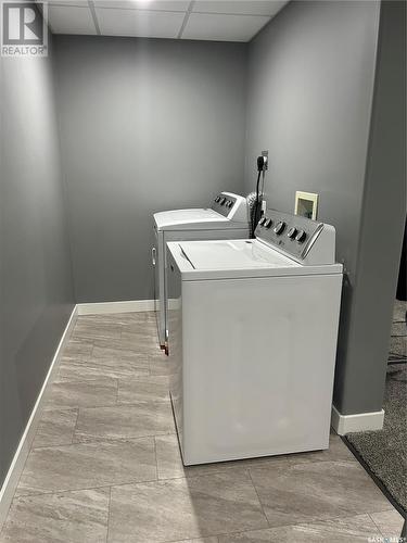 104 2201 Newcombe Drive, Estevan, SK - Indoor Photo Showing Laundry Room