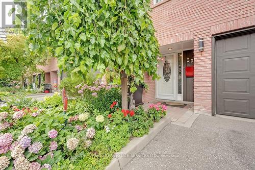 20 - 2145 Sherobee Road, Mississauga (Cooksville), ON - Outdoor