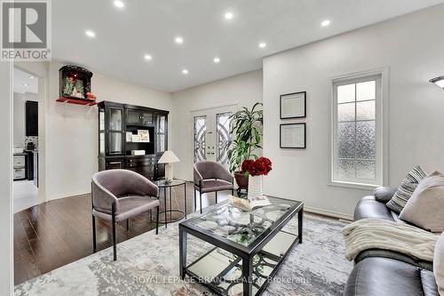 68 Johnson Road, Brantford, ON - Indoor Photo Showing Living Room