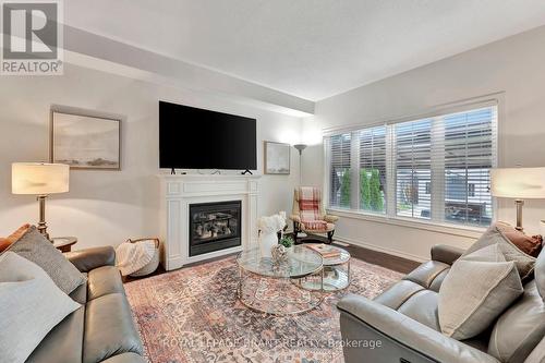 68 Johnson Road, Brantford, ON - Indoor Photo Showing Living Room With Fireplace