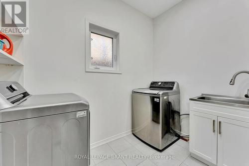 68 Johnson Road, Brantford, ON - Indoor Photo Showing Laundry Room