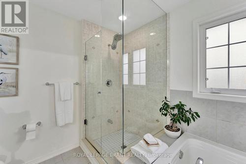 68 Johnson Road, Brantford, ON - Indoor Photo Showing Bathroom