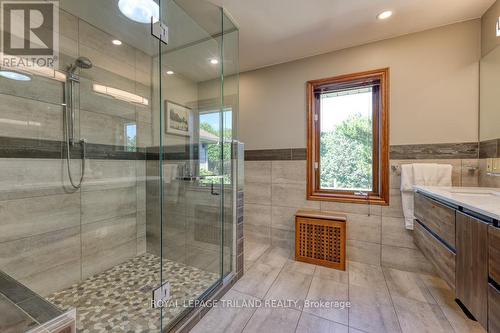 6325 Dundas Street, Thames Centre, ON - Indoor Photo Showing Bathroom