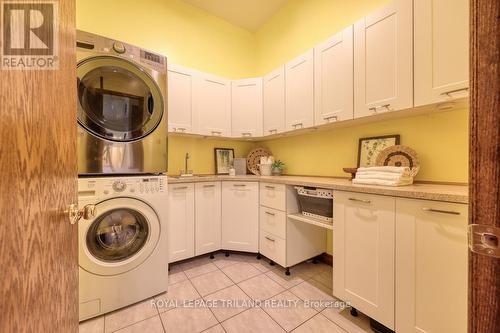 6325 Dundas Street, Thames Centre, ON - Indoor Photo Showing Laundry Room