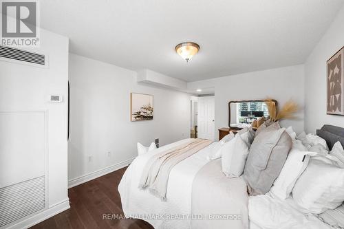 1006 - 109 Front Street E, Toronto (Waterfront Communities), ON - Indoor Photo Showing Bedroom