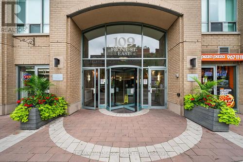 1006 - 109 Front Street E, Toronto (Waterfront Communities), ON - Outdoor