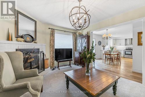 38 Irwin Drive, Barrie (Northwest), ON - Indoor Photo Showing Living Room With Fireplace