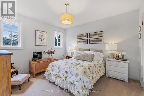 38 Irwin Drive, Barrie (Northwest), ON - Indoor Photo Showing Bedroom