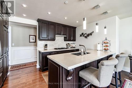 327 - 3500 Lakeshore Road W, Oakville, ON - Indoor Photo Showing Kitchen With Double Sink With Upgraded Kitchen