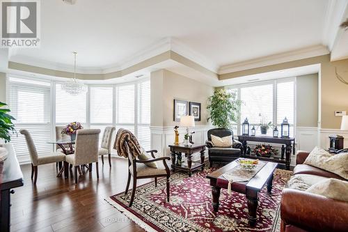 327 - 3500 Lakeshore Road W, Oakville, ON - Indoor Photo Showing Living Room