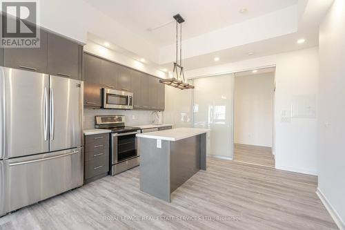 602 - 360 Square One Drive, Mississauga, ON - Indoor Photo Showing Kitchen With Upgraded Kitchen