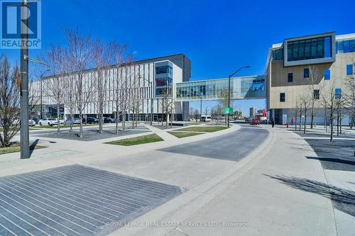 602 - 360 Square One Drive, Mississauga, ON - Outdoor