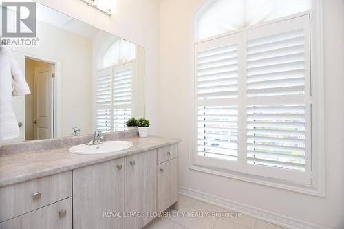 28 Hawtrey Road, Brampton (Northwest Brampton), ON - Indoor Photo Showing Bathroom